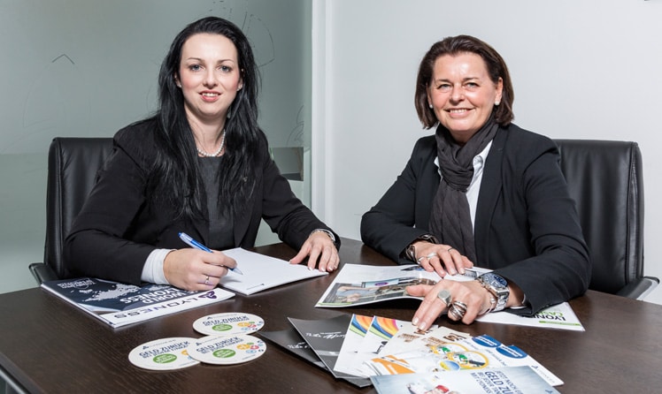 Heidemarie Kipperer, Geschäftsführerin der Lyoness Austria GmbH, und Silvia Kelemen Weihs, Lyoness Head of Public Relations & Corporate Communication (c) LUEF