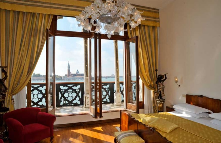 (c) Hotel Gabrielli