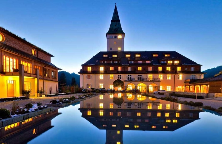 (c) Schloss Elmau