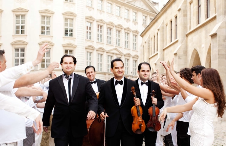 Janoska_Ensemble_5_(c)Julia-Wesely