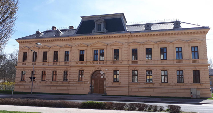 © Accenture © Accenture