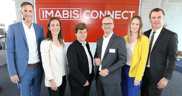 Nikolai Roth (Maklaro GmbH), Bettina Santner (Booking.com Österreich GmbH), Claudia Klausegger (WU Wirtschaftsuniversität Wien), Roland Schmid (IMABIS GmbH, ein Unternehmen der Roland Schmid Group), Denise Kulhanek (Booking.com Österreich GmbH) und Andreas Millonig (Roland Schmid Group) © leadersnet.at / K. Schiffl
