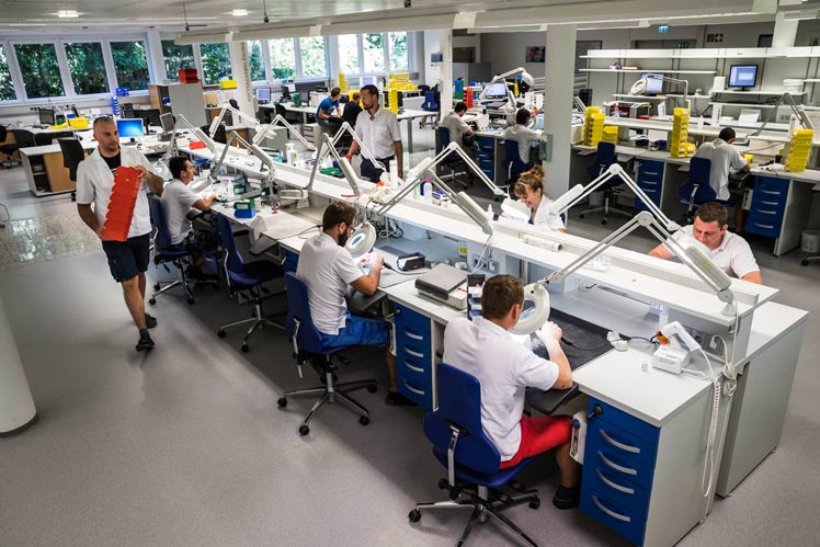 © Neuroth © Neuroth