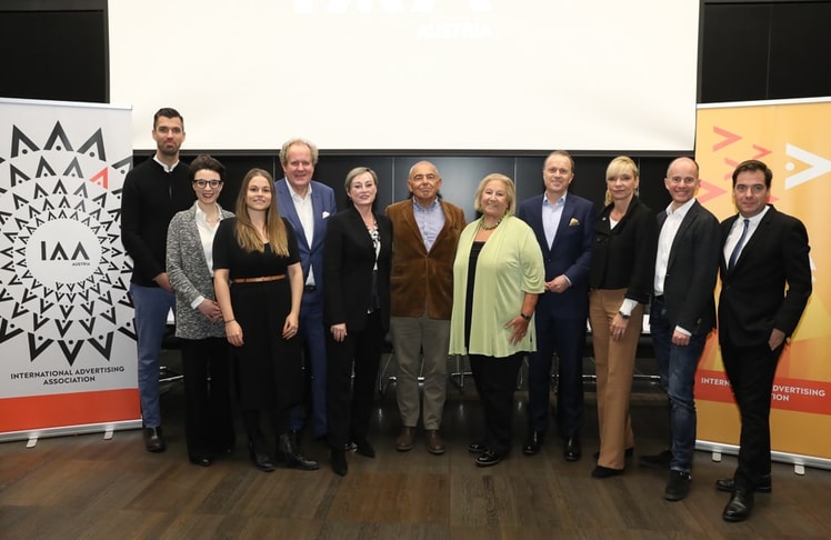 IAA-Neujahrscocktail