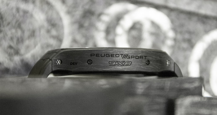 Lorige-BL-Endurance-Hyperblack-gravure_C_Lorige