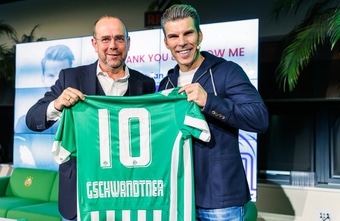 Startup-Investor Florian Gschwandtner beim SK Rapid Doppelpass