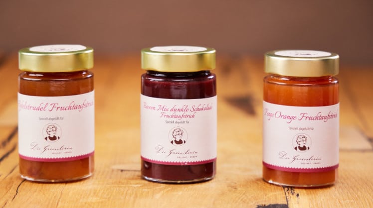 Die Produktpalette der "Greisslerin" umfasst zahlreiche Marmeladen, Fruchtaufstriche sowie Chutneys © die Greisslerin
