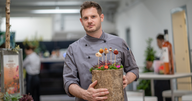 Sous Chef Alex Petrkowski mit den impacts Lollies