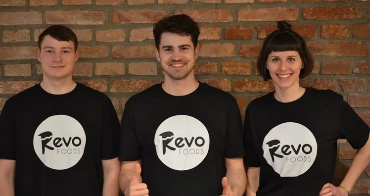 Die Start-up-Gründerinnen Manuel Lachmayr, Robin Simsa und Theresa Rothenbücker © Revo Foods