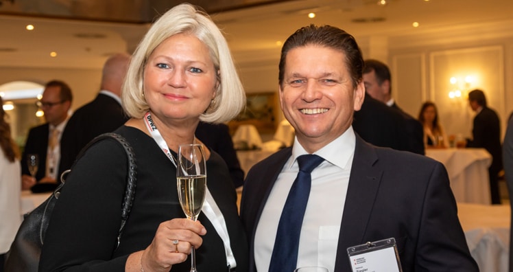 
Claudia Figl (stv. Vorstandsvorsitzende VFP, Bank Gutmann) und Helmut Siegler (Vorstandsvorsitzender VFP, Schoellerbank) © Studio Huger
