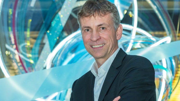 Geschäftsführer Stefan Isser zieht Bilanz über das Jahr 2022 in den Swarovski Kristallwelten © Swarovski Kristallwelten
