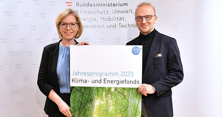 Klimaschutzministerin Leonore Gewessler und Geschäftsführer des Klima- und Energiefonds Bernd Vogl © APA-Fotoservice/Hörmandinger