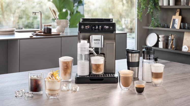 Die neue De'Longhi "Elettra Explore" soll zahlreiche Kaffeespezialitäten zubereiten können und für Coffeeshop-Feeling sorgen © De'Longhi