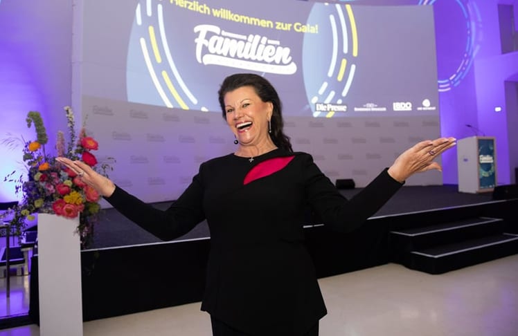 Anita Frauwallner, Geschäftsführerin Allergosan, freut sich über den Gesamtsieg © LEADERSNET/C.M. Stowasser