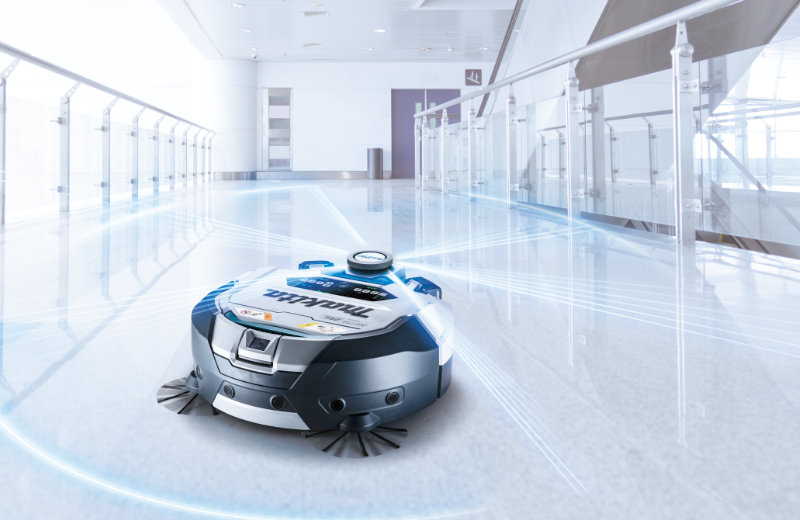 Makita_06-2023_04_C_Makita_2023