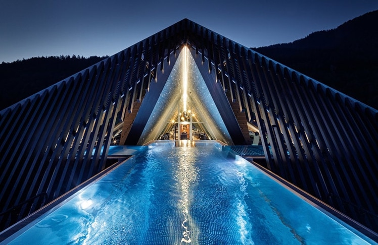 Hotel Gams mit beeindruckendem Sky-Pool © Christian Wöckinger