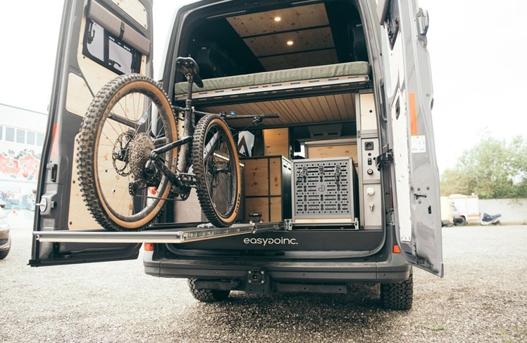 "Wir verwandeln deinen Family-Van oder Kastenwagen in ein flexibles Zuhause für unterwegs. Egal ob VW, Citroen oder Toyota – wir sind markenunabhängig und haben die perfekte Lösung für dich", heißt es auf der Homepage. © easygoinc. GmbH (via Facebook)