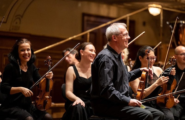 Mit Mozarts dramatischer Sinfonie in g-Moll, seiner "Nummer 40", startet das Orchester Recreation seine neue Saison im Grazer Stefaniensaal. ©Nikola Milatovic