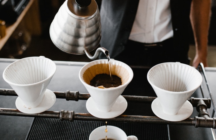 Kaffee und das Wiener Hochquellwasser verbindet eine lange Tradition. © Foto von Andrew Neel /Pexels