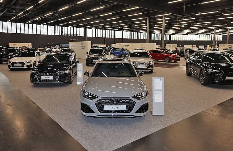 Mit 40 Marken und rund 180 Fahrzeugen wurde den Autofans in Salzburg einiges geboten. © LEADERSNET/U. Brandl
