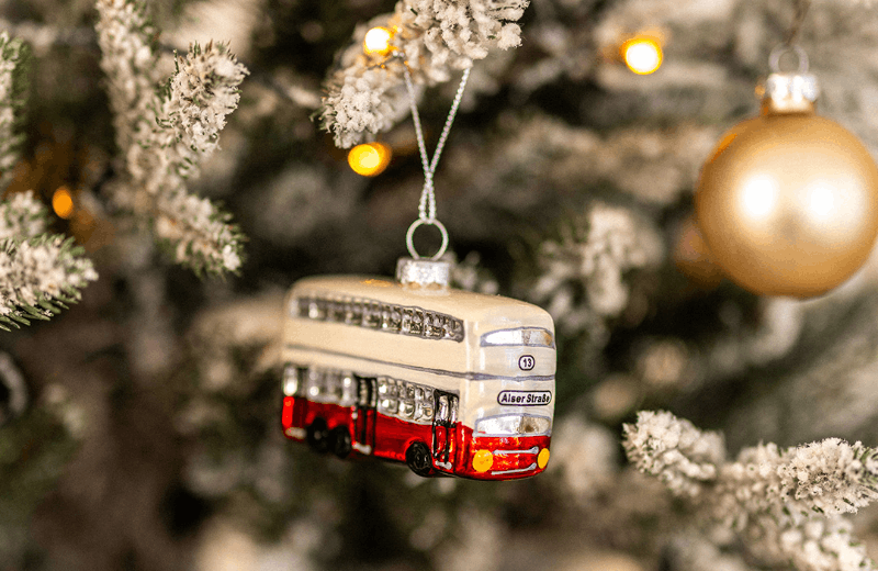 Wiener-Linien-lassen-zu-Weihnachten-ffi-Herzen-h-herschlagen