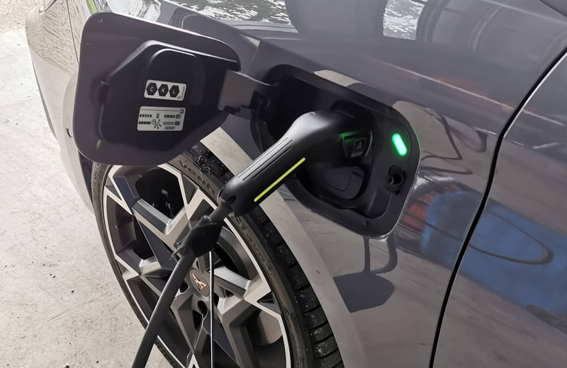 So-schnell-altern-Akkus-von-Plug-in-Hybrid-Autos-wirklich