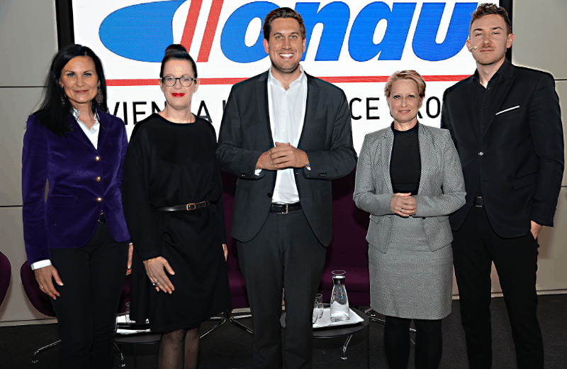 Entscheider-diskutierten-dr-ngende-Herausforderungen-von-KMUs