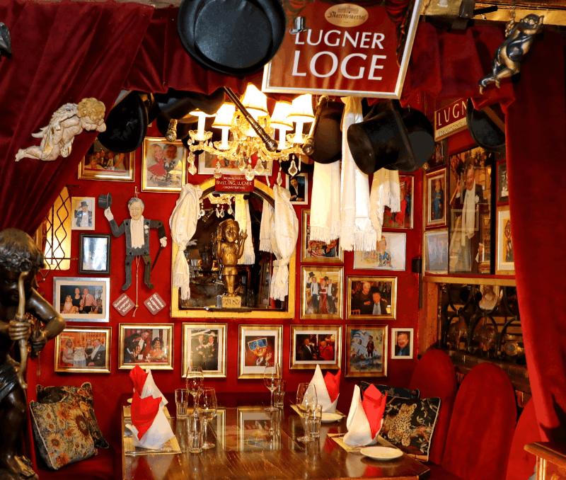 © Conny de Beauclair