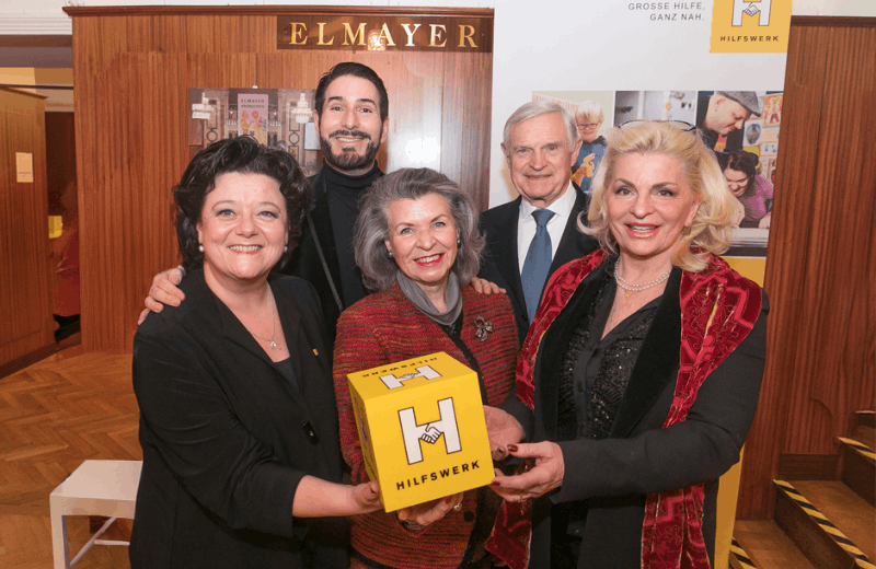 Benefizquadrille-zugunsten-des-Wiener-Hilfswerks-markierte-Auftakt-der-Ballsaison