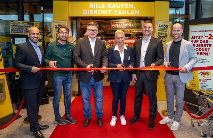 V.l.n.r.: Hamed Mohseni (Billa-Vertriebsdirektor), Christian Eder (Klubobfraustellvertreter der Grünen Penzing), Werner Felsberger (Bezirksgeschäftsführer SPÖ Penzing und Bezirksrat), Jana Bauer (Marktmanagerin), Andreas Eisenbock (Bezirksparteiobmann der Volkspartei Penzing) und Kai Pataky (Vorstand Vertrieb Billa).
 © Billa AG / Robert Harson
