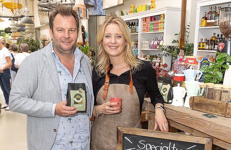 Gastgeber Georg Wyhnalek und Resident-Barista Marie Grüner.