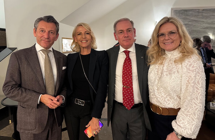 V.l.n.r.: Jürgen Meindl (Österreichische Botschaft in Brüssel), Ulrike Kellner-Haslauer (compact electric), Edwin Moehlig (Österreichisches Honorarkonsulat in Antwerpen) und Monica Rintersbacher (Leitbetriebe Austria).