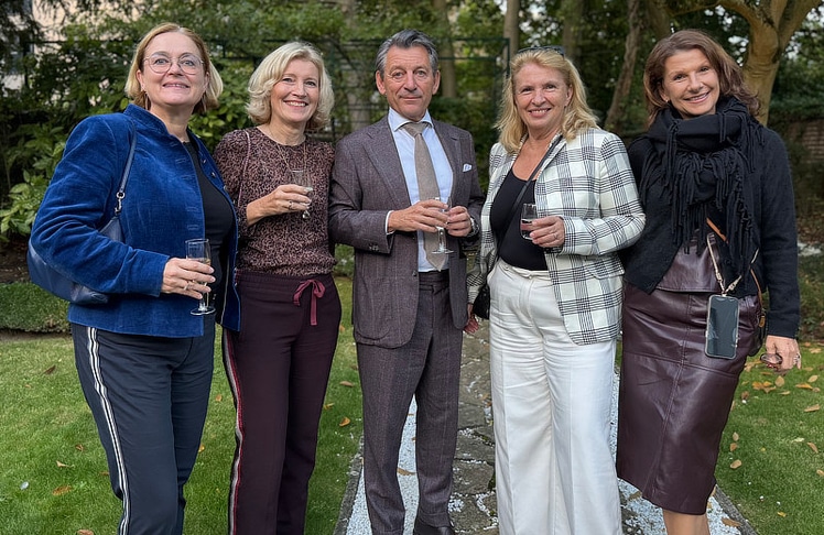 V.l.n.r.: Isabella Leitenmüller (Psychotherapie Leitenmüller), Martina Salomon (Kurier), Jürgen Meindl (Österreichische Botschaft in Brüssel), Veronika Seitweger (TPA Steuerberatung) und Manuela Lindlbauer (Lindlpower Personalmanagement).