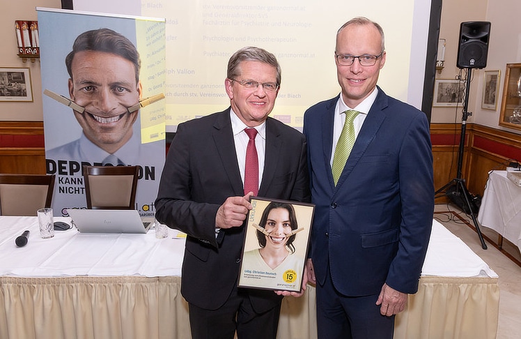 Christian Deutsch (Gründer und Ehrenvorsitzender von ganznormal.at; links) und Alexander Biach (Generaldirektor der SVS und stellvertretender Vorsitzender von ganznormal.at).