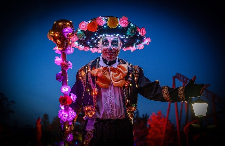 Mit einer Außenwerbekampagne auf Epamedia-Flächen will der Familypark Lust auf Halloween machen.