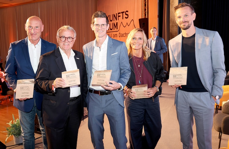 V.l.n.r.: Werner Schwarz, Hans Niessl, Robert Fritz, Nina Tamerl und Gottfried Rath-Zobernig © GEPA/Hans Oberländer/ZFR 2026