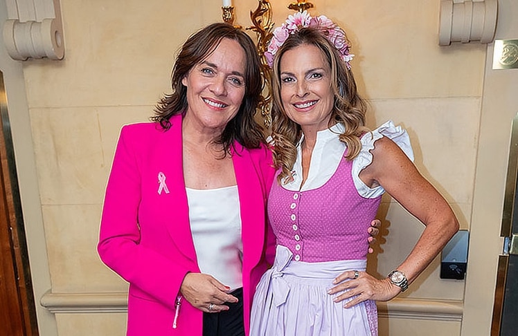 Eva Pölzl (l.) und Bettina Weniger-Assinger 