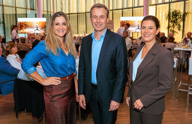 V.l.n.r.: Ex-Skistar Lizz Görgl, RLB NÖ-Wien Generaldirektor Martin Hauer und RLB NÖ-Wien Vorstandsdirektorin Christiane Flehberger