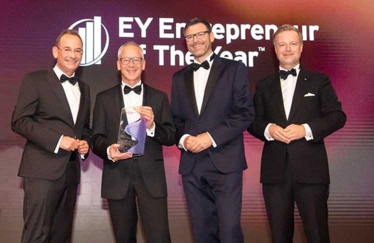 V.l.n.r.: Erich Lehner, Volker Fuchs, Gunther Reimoser und Gerhard Weinhofer. Fuchs siegte in der Kategorie Innovation & Hightech und wurde als österreichischer Vertreter für den EY World Entrepreneur Of The Year 2027 ausgewählt.
