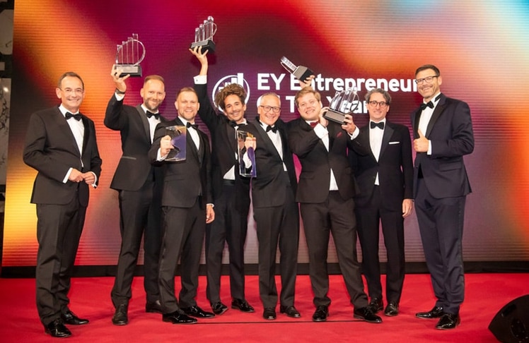 V.l.n.r: Erich Lehner, Andreas Beck, Roman Zauner, Niko Bogianzidas, Volker Fuchs, Johannes Ferner, Martin Auer und Gunther Reimoser 