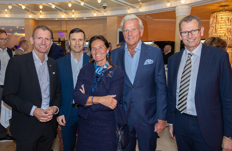 V.l.n.r.: Martin Resel (CCO Enterprise und stellvertretender Vorstandsvorsitzender, A1 Österreich), Werner Stockreiter (Partner und Leiter Wirtschaftsprüfung, PwC Österreich), Christine Catasta (zweite stellvertretende Aufsichtsratsvorsitzende, Erste Group), Martin Dirnbacher (Branchensprecher der sonstigen Dienstleister, Wirtschaftskammer Wien) und Andreas Rast (Geschäftsführer, "Die Presse"). © LEADERSNET / R. Brunhölzl