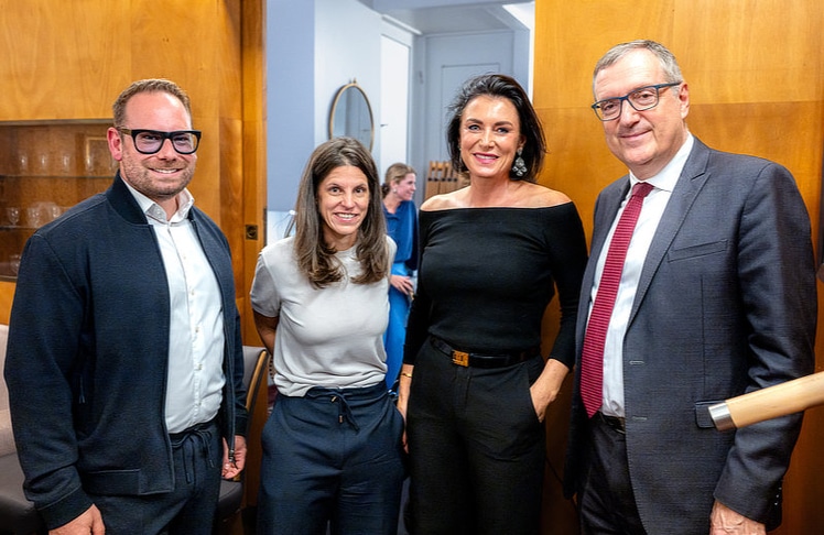 V.l.n.r.: Benjamin Ruschin (AICC-Präsident und Executive Chairman von WeAreDevelopers), Laura Rudas (Executive Vice President von Palantir Technologies), Elisabeth Köstinger (ehemalige Bundesministerin und AICC-Beirätin) und David Roet (israelischer Botschafter in Österreich).