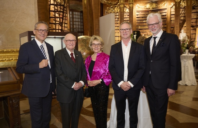 V.l.n.r.: Flughafen CEO Günther Ofner, Aufsichtsratsvorsitzender des Wr. Städtischen Versicherungsvereins Günther Geyer, Renate Schandl-Bauer, Christian Zeller und Verbund-Chef Michael Strugl