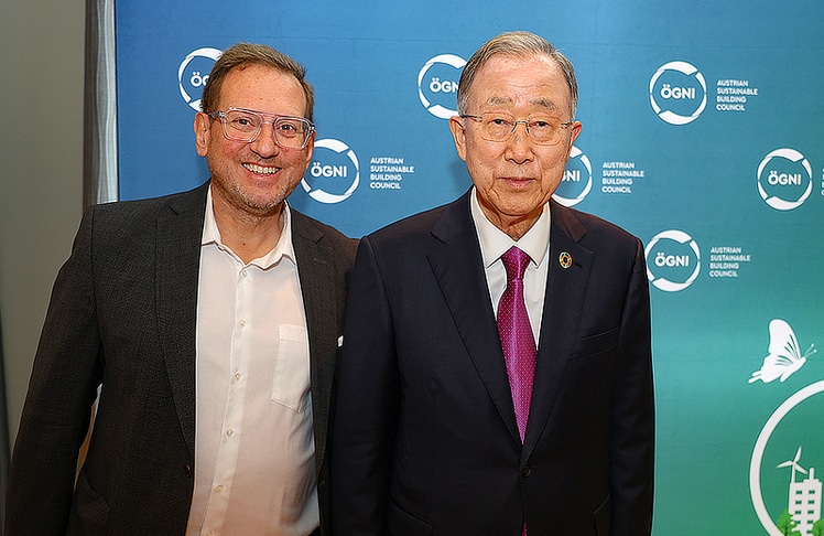Friedrich Csörgits (LEADERSNET-Immobilien-Herausgeber) und Ban Ki-moon (ehemaliger UN-Generalsekretär) © LEADERSNET/G. Langegger
