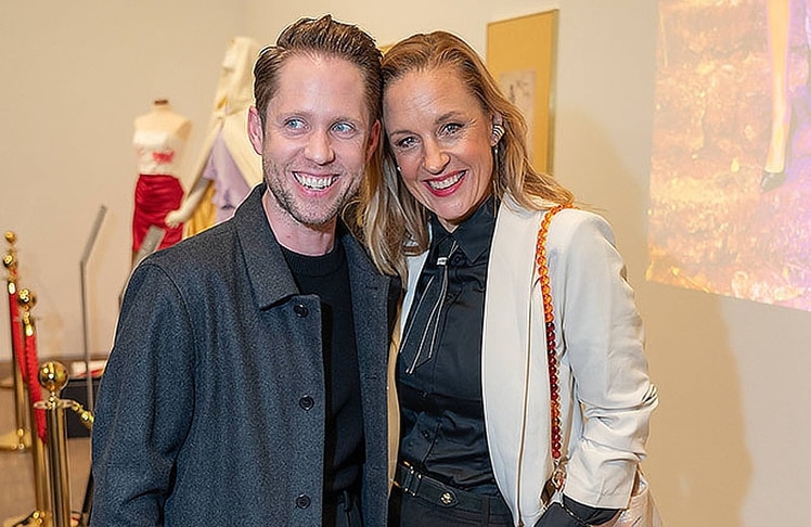 Die Schauspieler:innen Markus Freistätter und Lilian Klebow 
