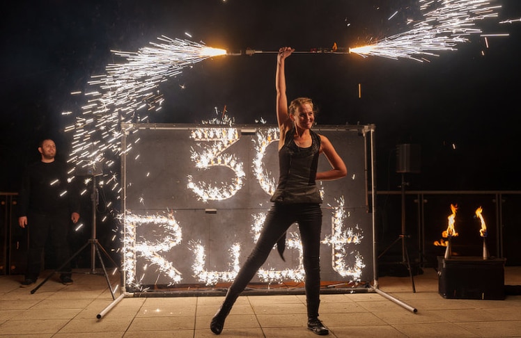 Eines der Highlights des Jubiläumsabends war eine Feuershow.