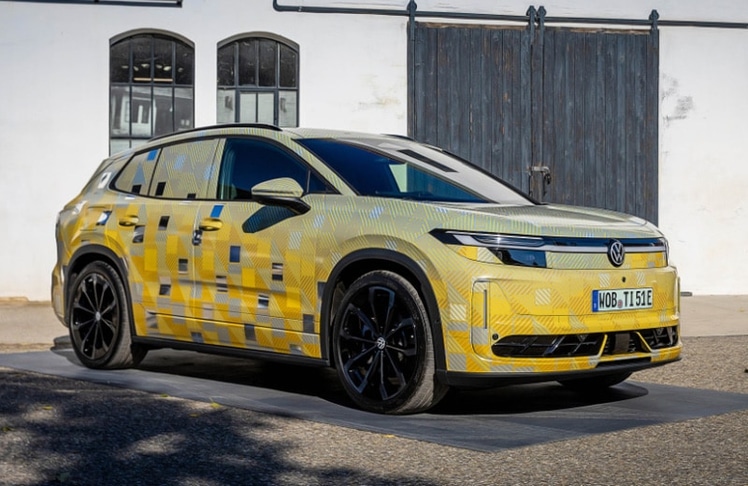 Für eine Überraschung sorgte der noch getarnte ID. Tiguan, der 2027 in den Handel kommt.