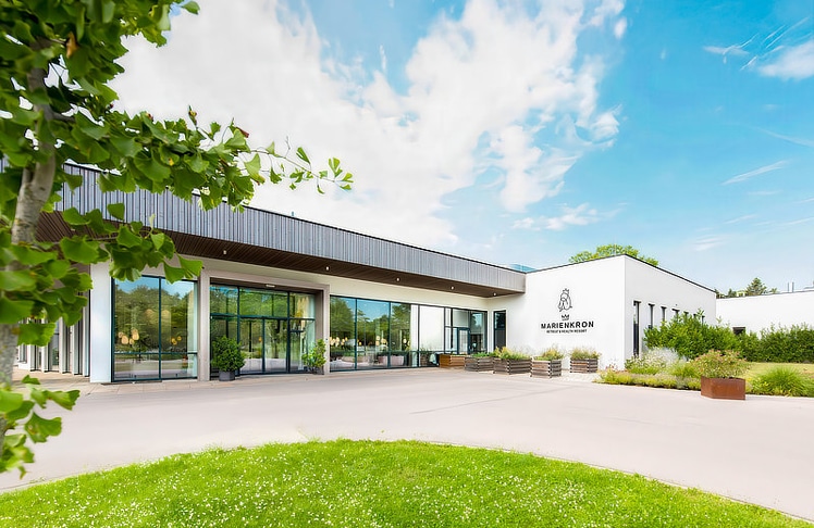 Das ehemals klösterliche Kurhaus Marienkron im burgenländischen Mönchhof wurde 2019 nach einer umfassenden Renovierung als Retreat & Health Resort neu eröffnet.