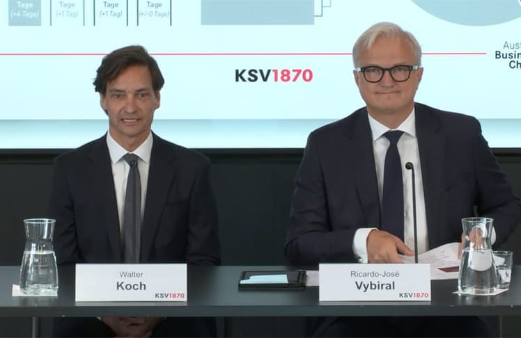 Walter Koch, Geschäftsführer der KSV1870 Forderungsmanagement GmbH und Ricardo-José Vybiral, CEO der KSV1870 Holding AG, bei der Pressekonferenz am 7. Oktober. © Sreenshot ksv1870.at