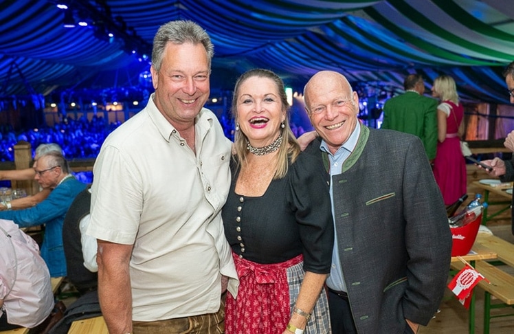 V.l.n.r.: Gastgeber Friedrich Dungl, Raphaela Vallon-Sattler und Ralph Vallon